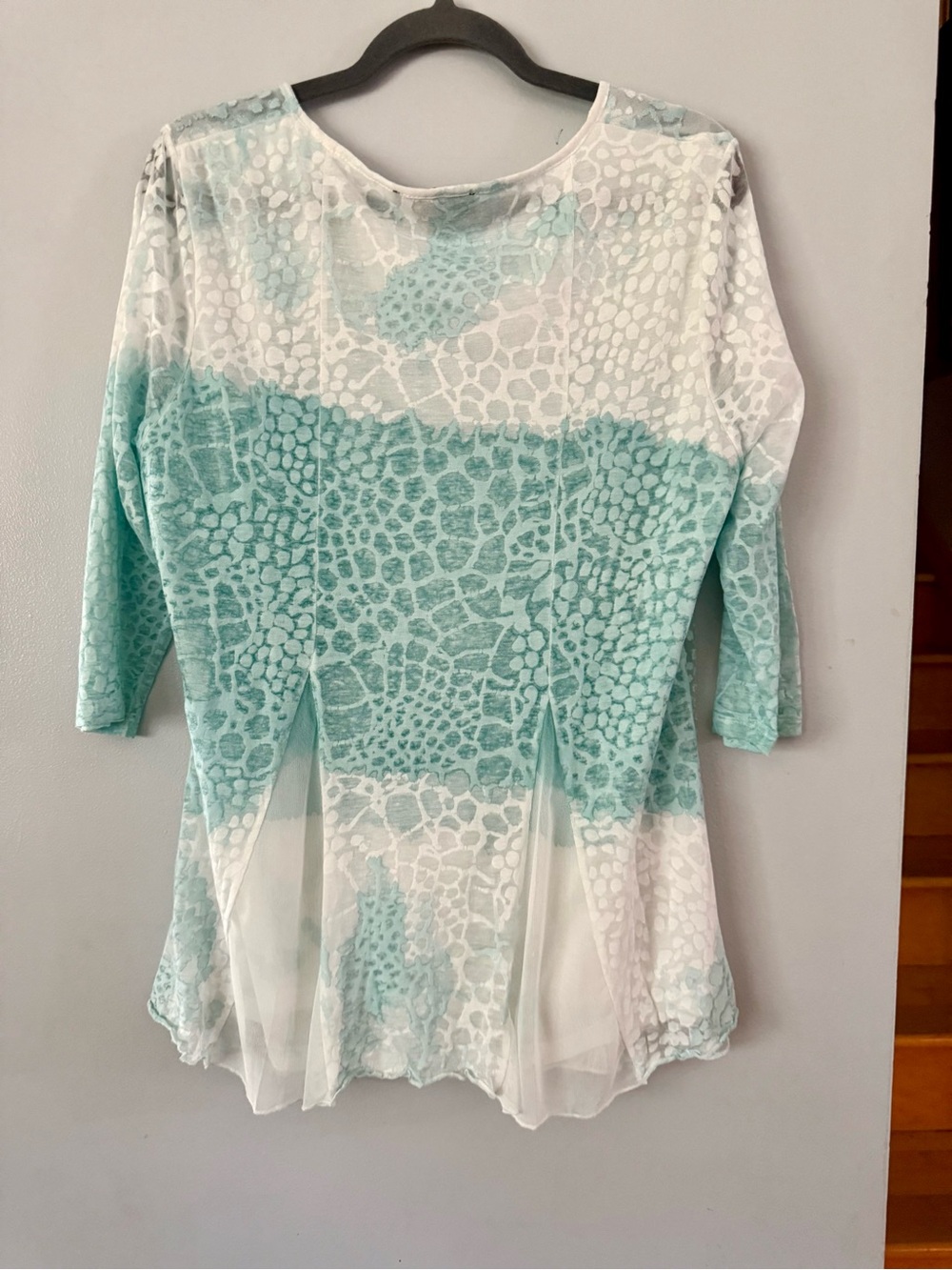REVES COLLECTION Mint Green/Blue Ombre Lace Mesh Layered Tunic Blouse - Picture 4 of 4